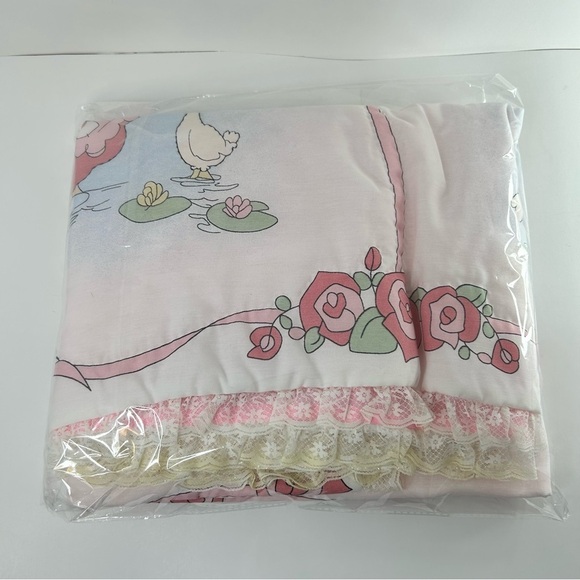 Precious Moments Hand Sewn Vintage Baby Quilt or Wall Hanging - Picture 15 of 16